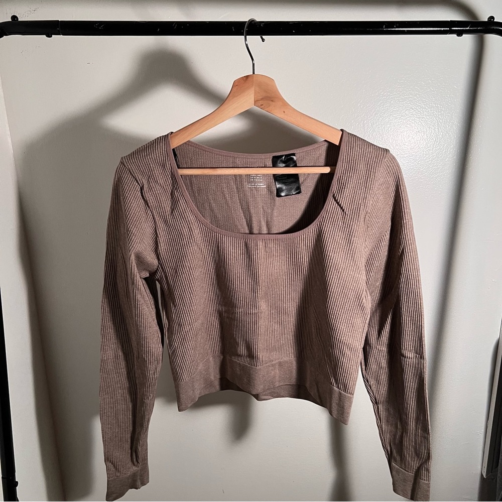 H&M ribbed cropped top